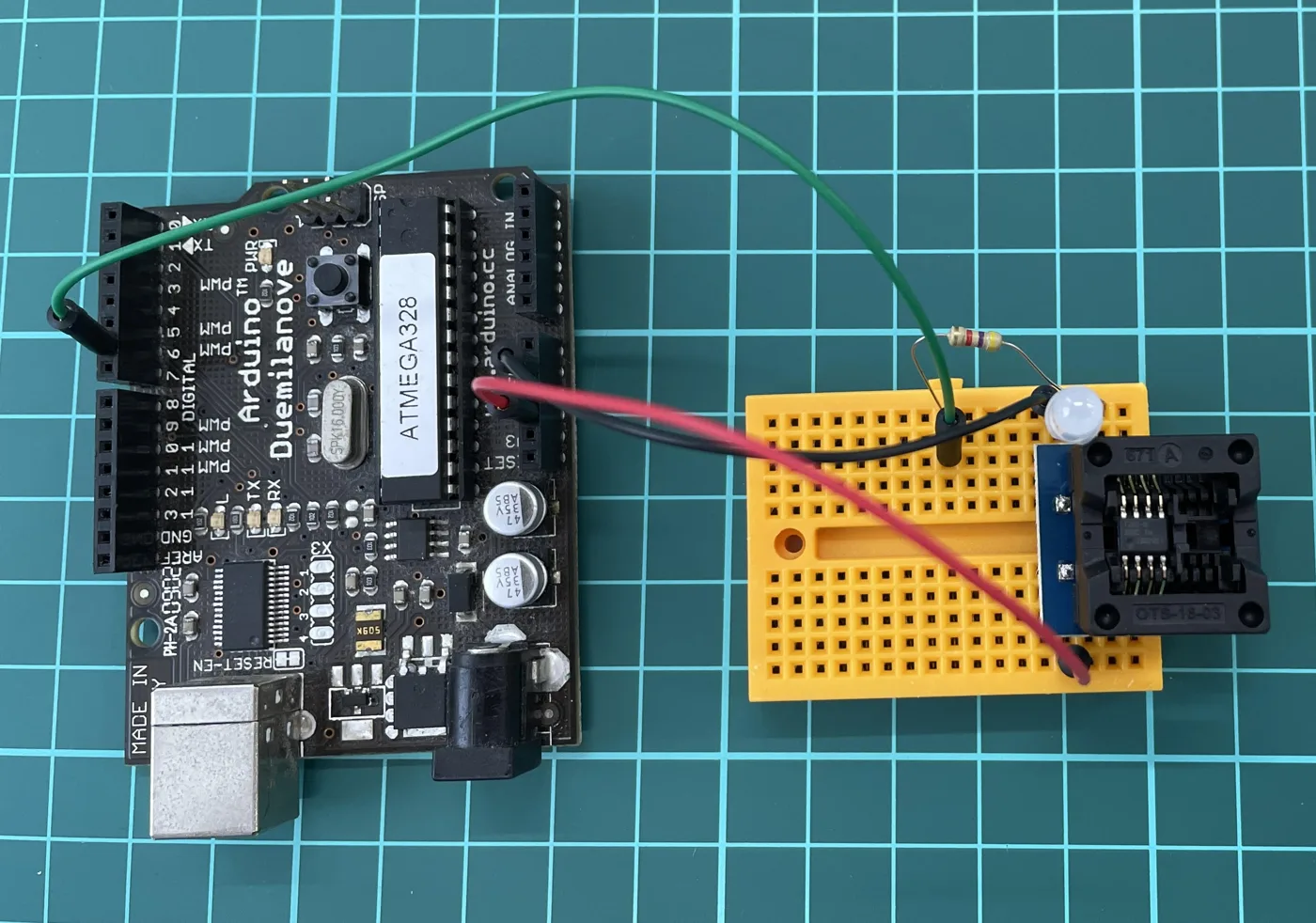 ATtiny202へのプログラム書き込み